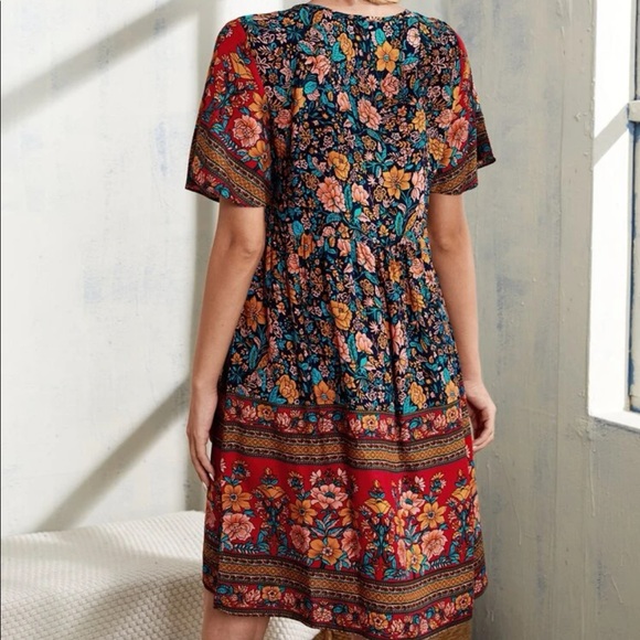 Boho floral print V neck mini dress - Picture 3 of 5